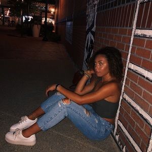 Meet your Posher, Dasia